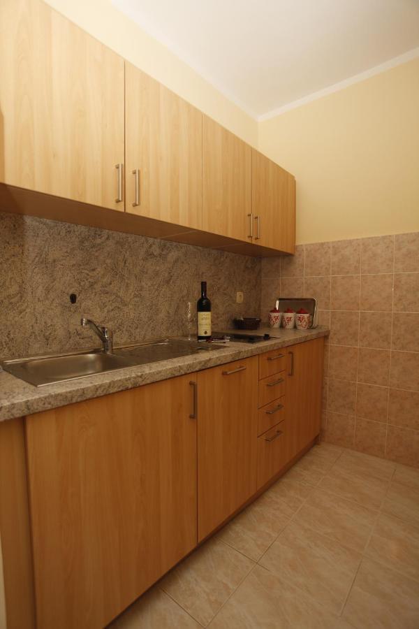 Apartments Perovic Budua Esterno foto